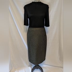 Ann Taylor Loft Khaki Green Skirt!!